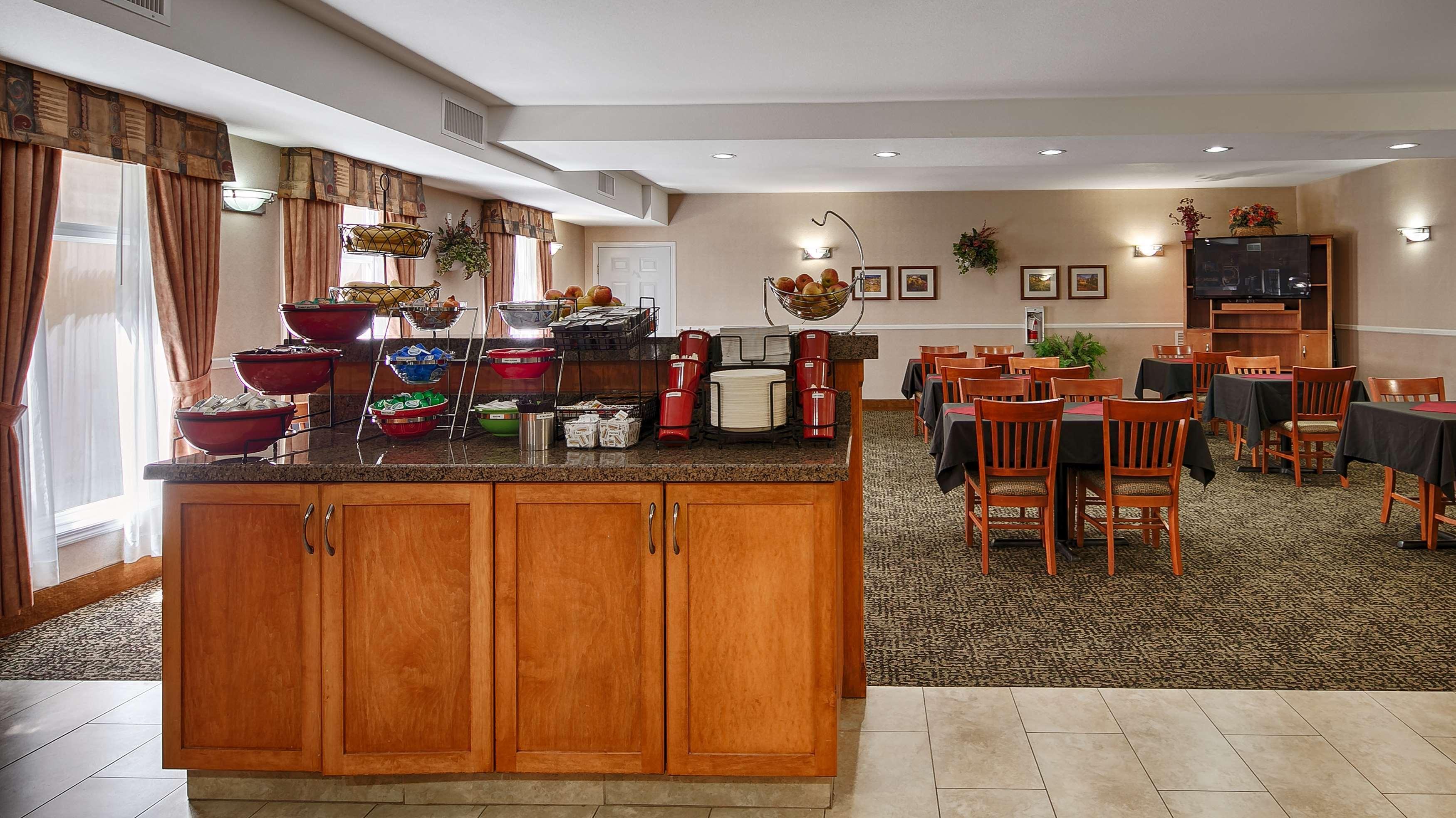 Best Western Plus Osoyoos Hotel & Suites Экстерьер фото