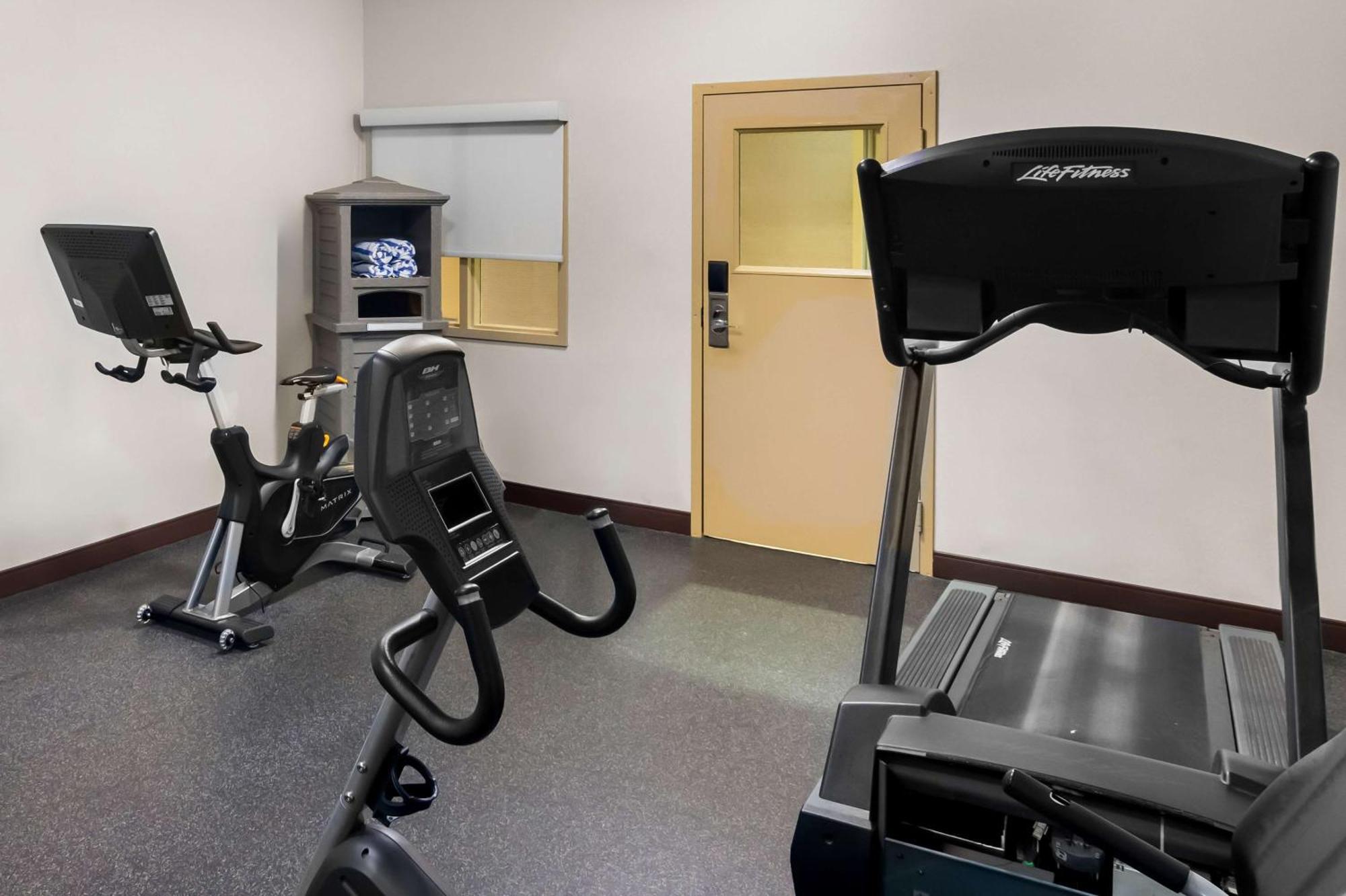 Best Western Plus Osoyoos Hotel & Suites Экстерьер фото
