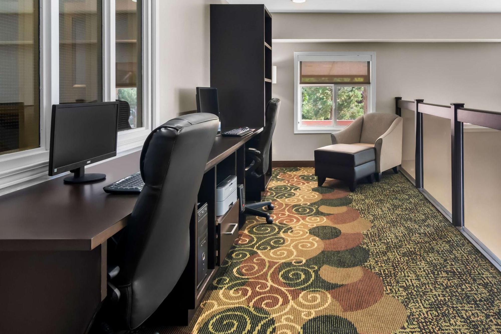 Best Western Plus Osoyoos Hotel & Suites Экстерьер фото