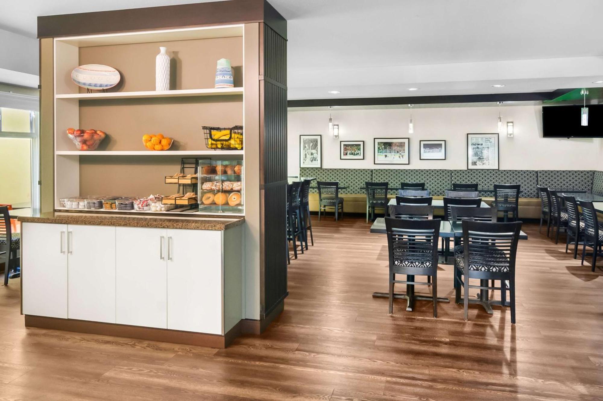 Best Western Plus Osoyoos Hotel & Suites Экстерьер фото