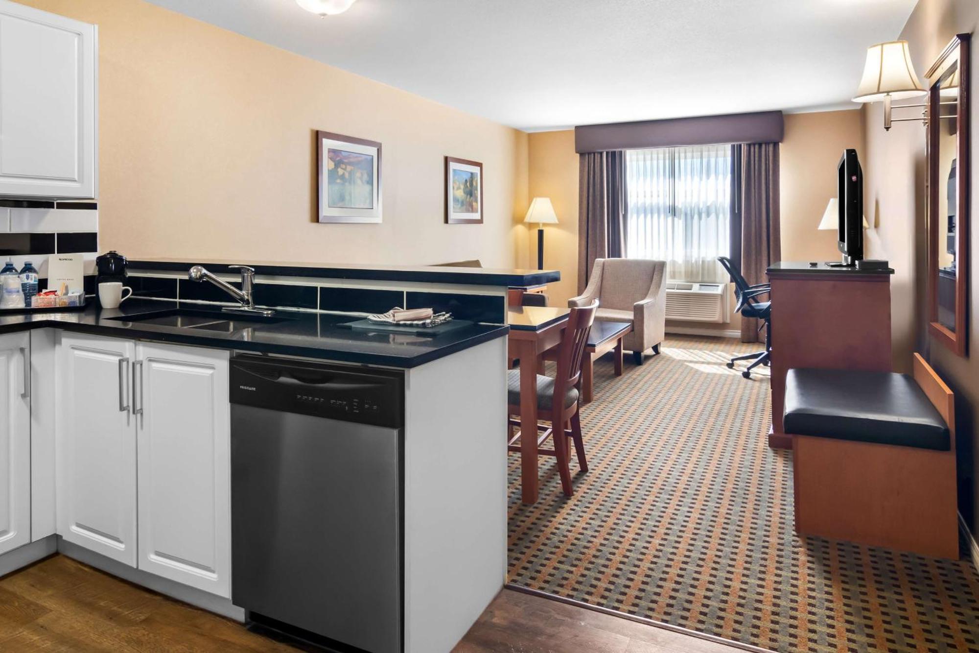 Best Western Plus Osoyoos Hotel & Suites Экстерьер фото